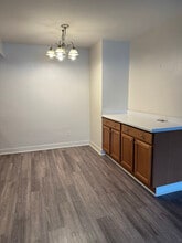 2131 N Summit Ave in Milwaukee, WI - Building Photo - Building Photo