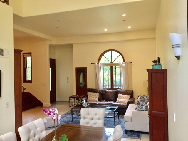 1027 10th St, Unit 2 in Santa Monica, CA - Building Photo