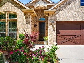 1315 Savona Ln in Lewisville, TX - Building Photo - Building Photo