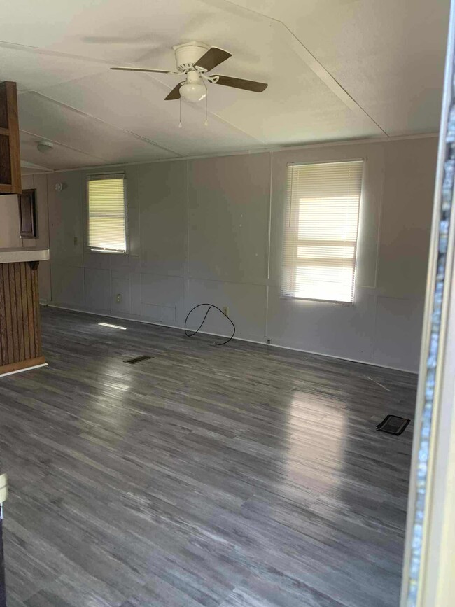 248 Jolly Roger Dr in Lexington, NC - Building Photo - Building Photo