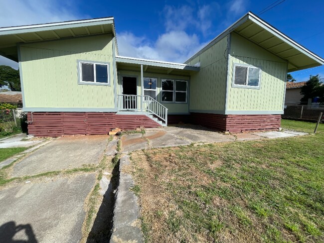 property at 94-1240-1240 Kaniau Pl