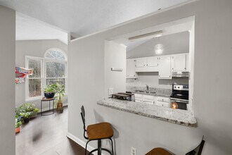 3521 Greywood Dr in Raleigh, NC - Foto de edificio - Building Photo