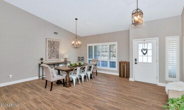 10231 N 77th St in Scottsdale, AZ - Building Photo - Building Photo