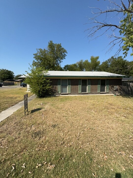 1417 Camilla Rd in Killeen, TX - Building Photo