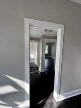 1003 S Orange Ave, Unit 305 in Newark, NJ - Building Photo - Building Photo