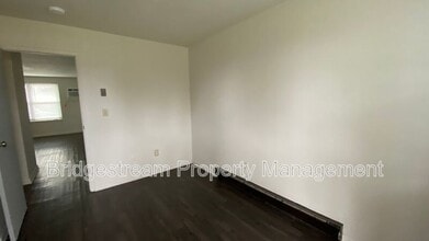 1299 Sanlor Ave in West Milton, OH - Building Photo - Building Photo