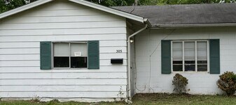 305 W 7th St in Sauget, IL - Building Photo