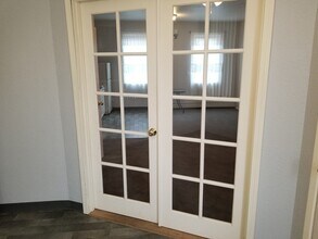 1401 W 40th Ave in Anchorage, AK - Building Photo - Building Photo