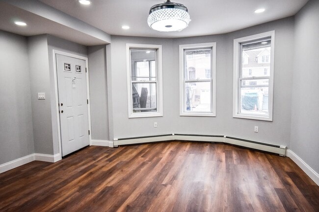 17 Troy St in Jersey City, NJ - Building Photo - Building Photo