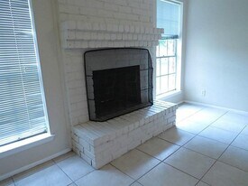 9535 Clanton St in Houston, TX - Building Photo