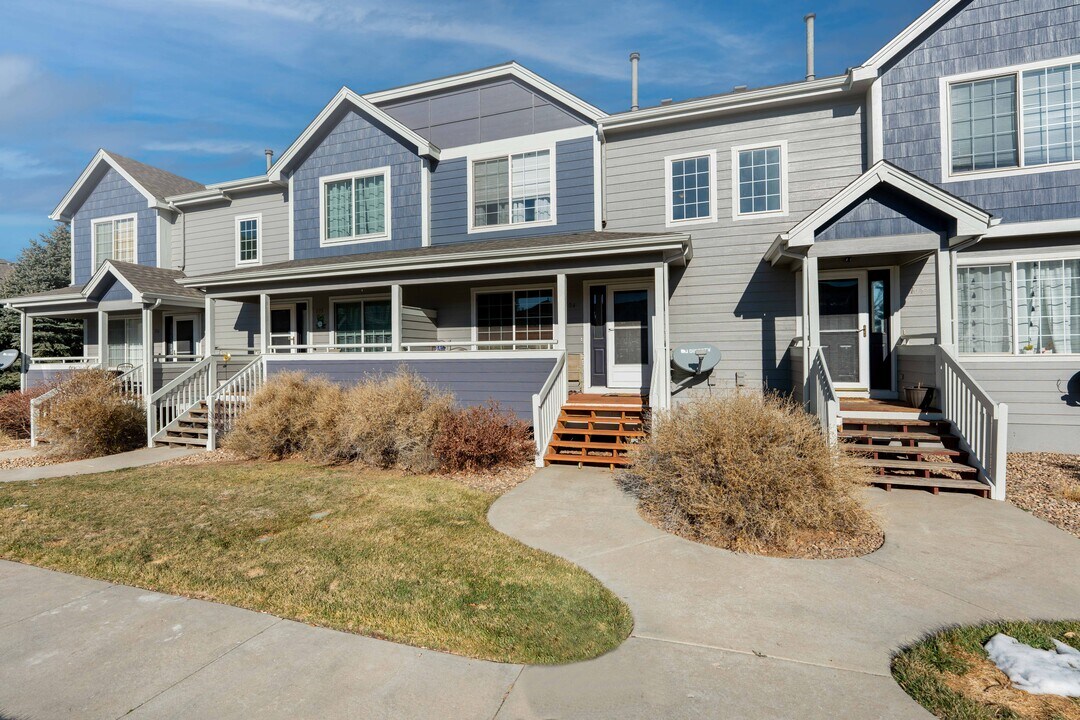 1326 S Danube Way in Aurora, CO - Building Photo