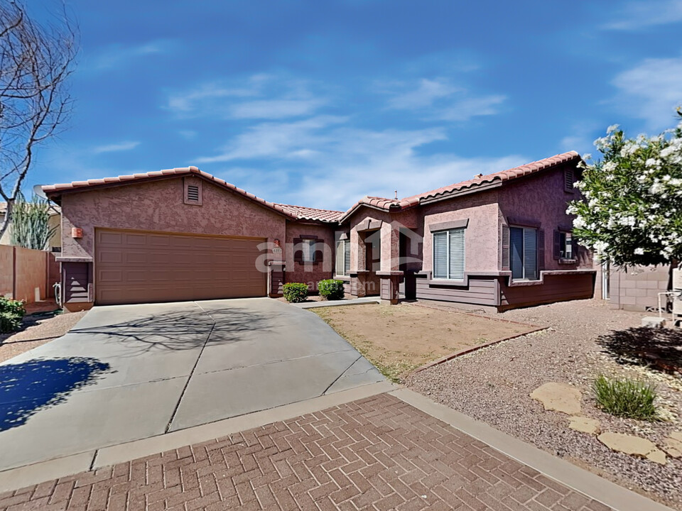 6273 S Teresa Dr in Chandler, AZ - Building Photo