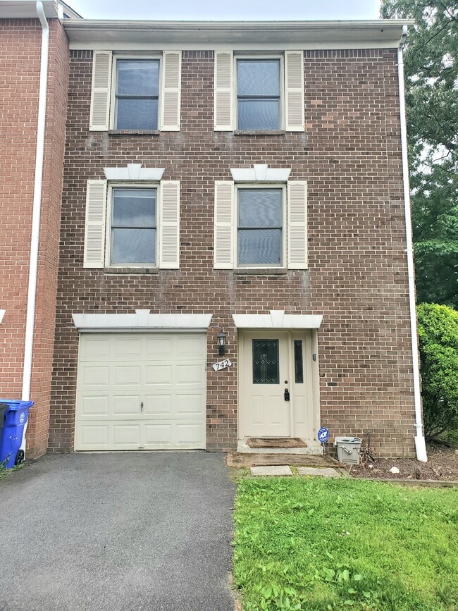 property at 742 S Granada St