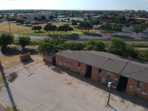 415 W Scharbauer Dr in Midland, TX - Building Photo - Building Photo