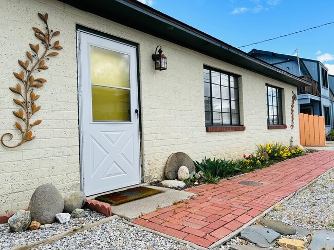 property at 322 Caliente St