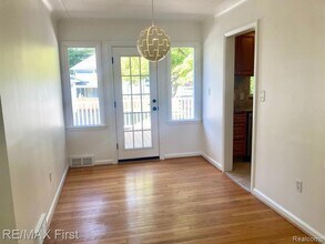 421 E Farnum Ave in Royal Oak, MI - Building Photo - Building Photo