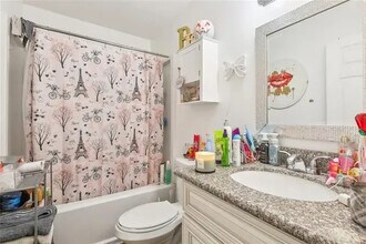 1781 Boulevard De Province in Baton Rouge, LA - Foto de edificio - Building Photo