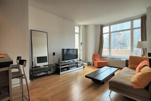 325 5th Ave, Unit 19E in New York, NY - Building Photo