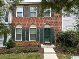 1963 Delancey St in Hellertown, PA - Building Photo