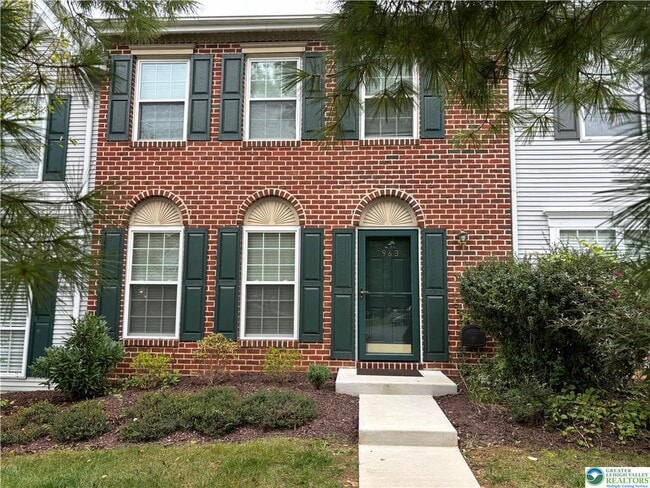 1963 Delancey St in Hellertown, PA - Building Photo - Building Photo