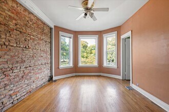 3145 W Augusta Blvd in Chicago, IL - Building Photo - Building Photo