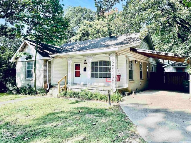 property at 404 N Jackson St