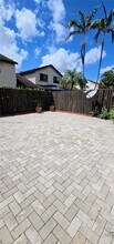 10194 SW 137th Ct in Miami, FL - Foto de edificio - Building Photo