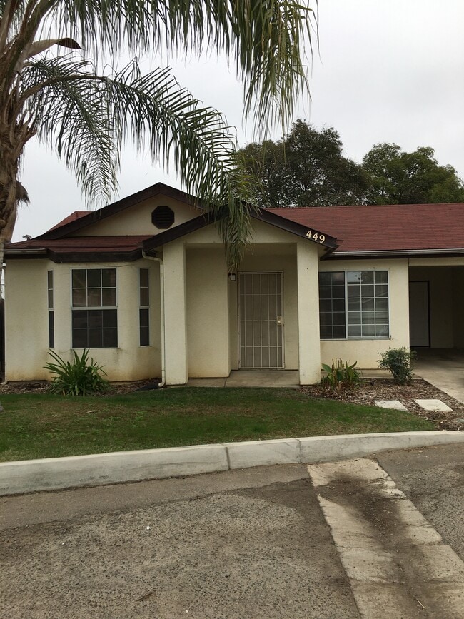 2106 S Garden St Rentals in Visalia, CA