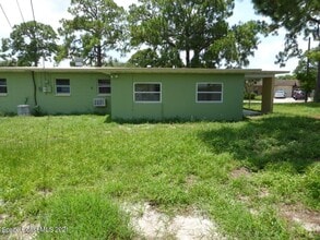 1710 Cambridge Dr in Cocoa, FL - Building Photo - Building Photo
