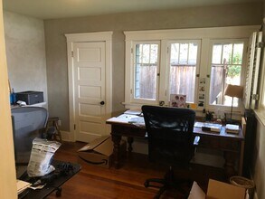 2331 Glyndon Ave in Venice, CA - Building Photo - Building Photo