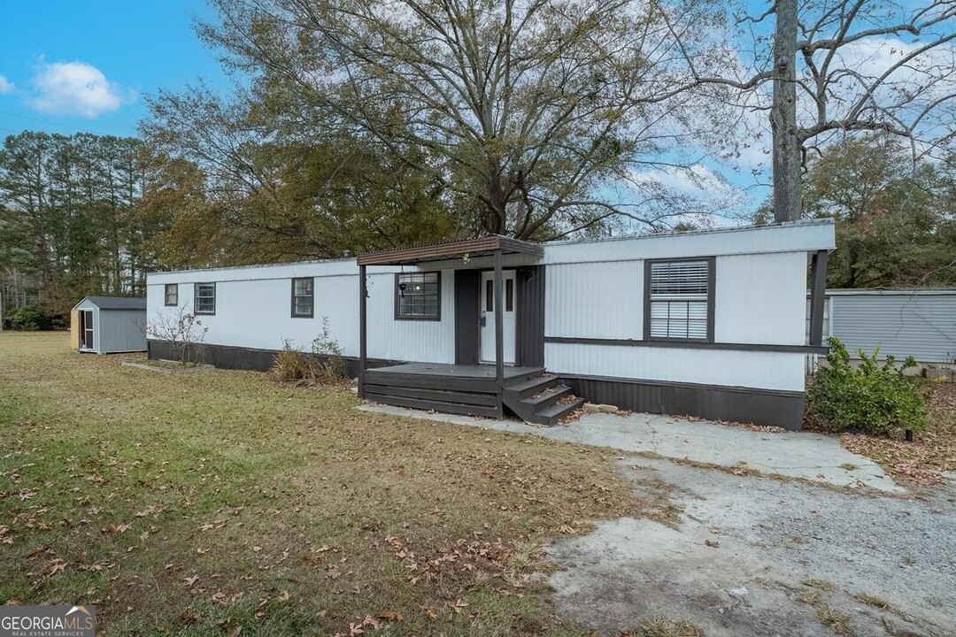 1915 Cardell Rd in Austell, GA - Building Photo