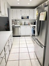20401 NE 30th Ave-Unit -Apt 316 in Miami, FL - Building Photo - Building Photo