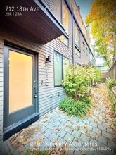 212 18th Ave in Seattle, WA - Building Photo - Building Photo