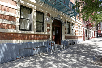 529-531 W 158th St in New York, NY - Foto de edificio - Building Photo