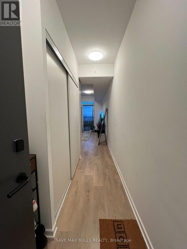 1285 Dupont St in Toronto, ON - Building Photo - Building Photo