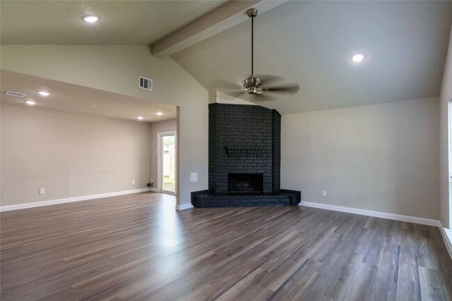 8703 Valley Ledge Dr in Houston, TX - Building Photo - Building Photo