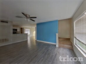 1930 Bluets Ct in Orlando, FL - Foto de edificio - Building Photo