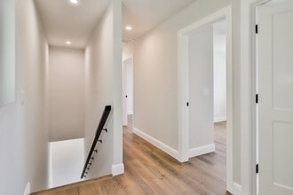 7702 Mason Ave in Winnetka, CA - Building Photo - Building Photo