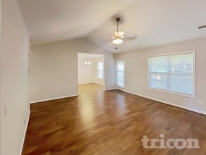 5121 Benjamin Ct in Kernersville, NC - Foto de edificio - Building Photo