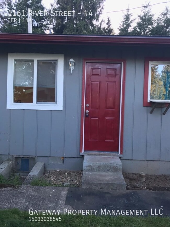 1161 River St in Vernonia, OR - Building Photo - Building Photo