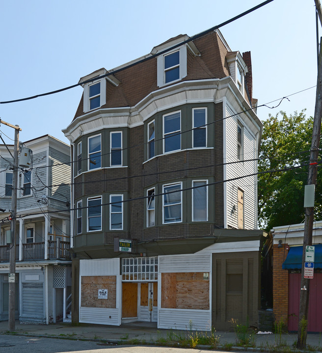 60 Blackstone St in Woonsocket, RI - Building Photo