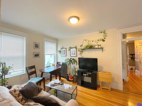 68 Avon St, Unit 2 in Somerville, MA - Building Photo - Building Photo