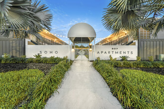 SoHo Apartments in Tampa, FL - Foto de edificio - Building Photo