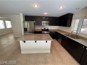 291 Broken Par Dr in Las Vegas, NV - Building Photo - Building Photo