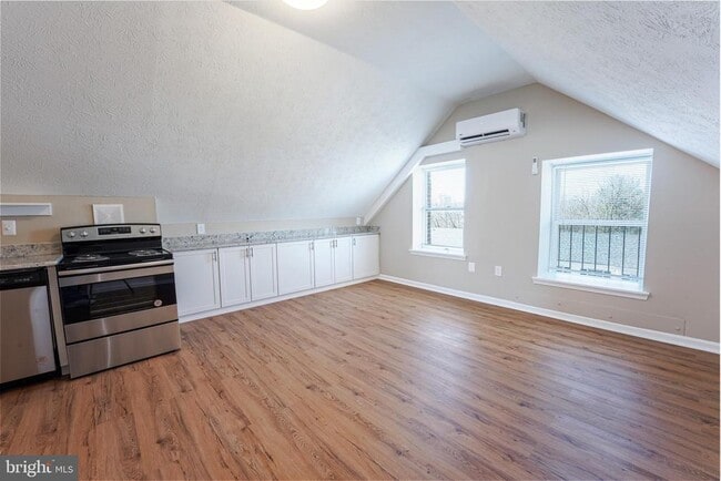 3105 Shawnee Dr in Winchester, VA - Foto de edificio - Building Photo