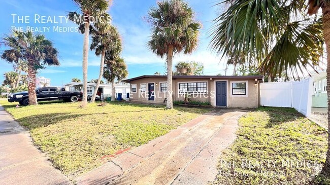 118 Longwood Dr in Ormond Beach, FL - Building Photo - Building Photo