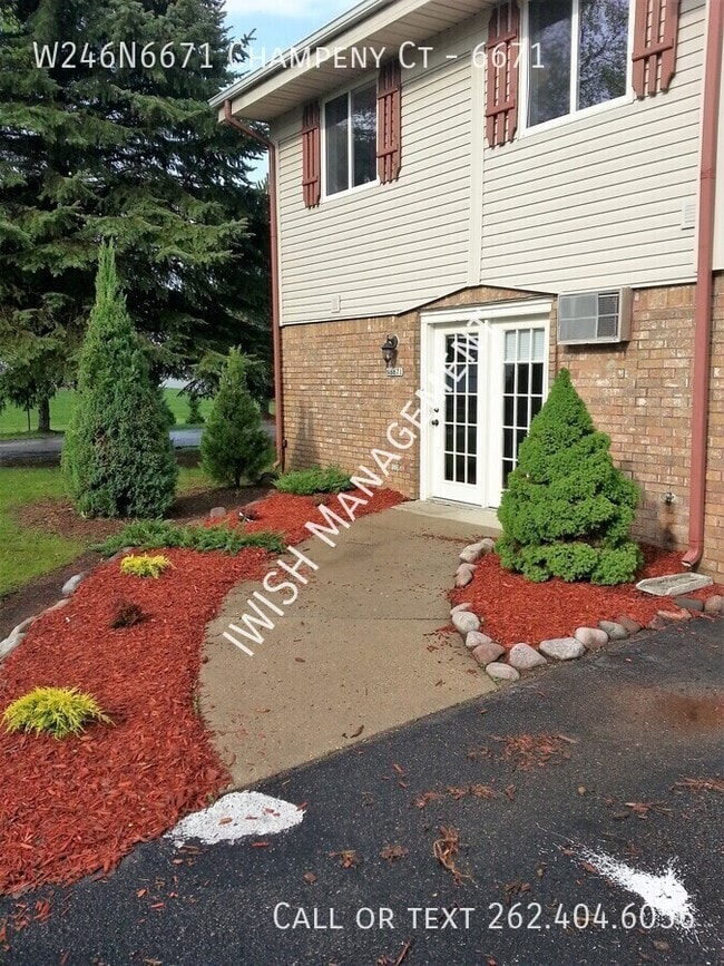 W246N6671 Champeny Ct in Sussex, WI - Building Photo - Building Photo