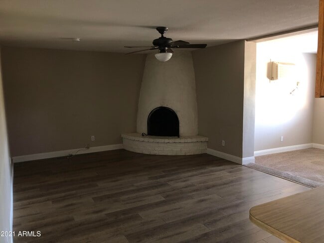 17214 N 49th Ave in Glendale, AZ - Building Photo - Building Photo