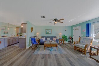 9262 140th Ln in Seminole, FL - Foto de edificio - Building Photo