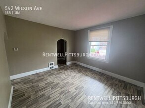 542 Wilson Ave in Clairton, PA - Building Photo - Building Photo